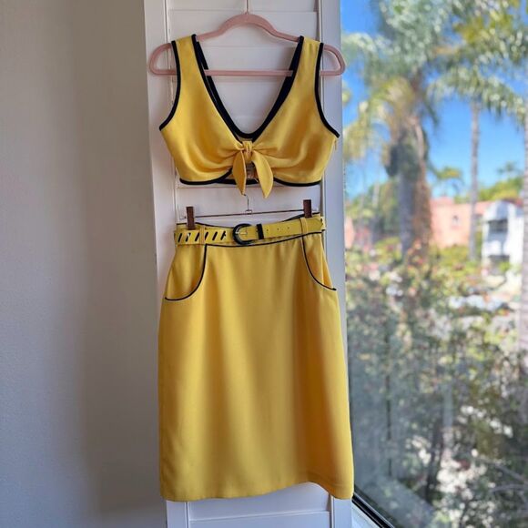 S O L D Vintage 1980s Joseph Ribkoff Yellow & Black Bow Crop Top & Skirt Set